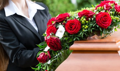 Décoration et petites compositions pour columbarium à Bourg-en-Bresse 